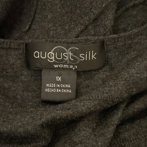 Beautiful dark gray quarter sleeve top in EUC - Picture 5 of 5